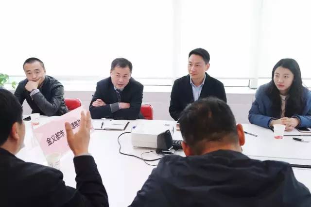 上海东方龙商务公司成功举行新能源锂电池投资选址项目的政府对接会