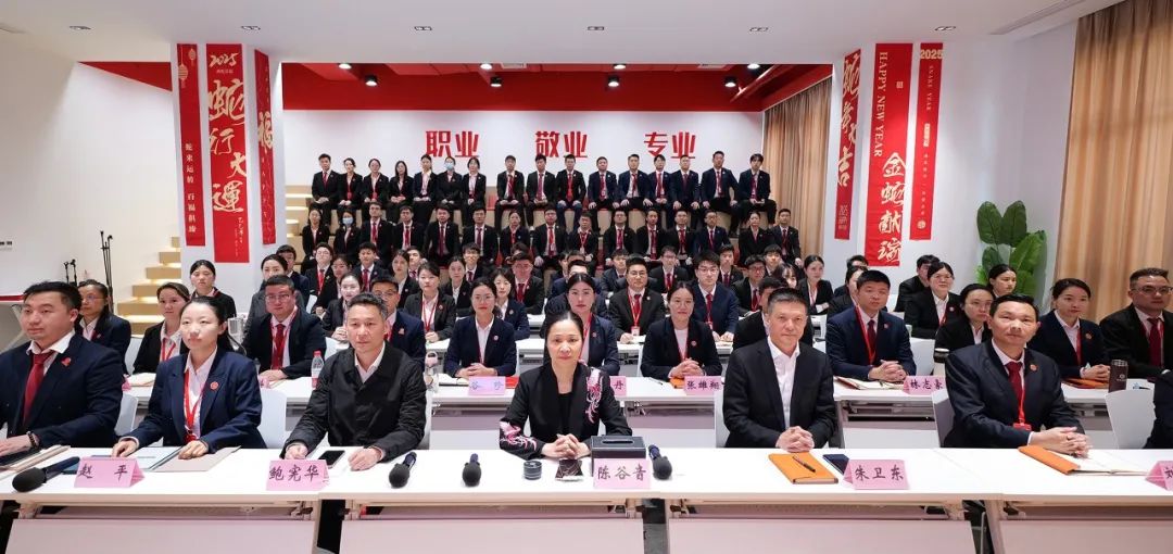 上海东方龙商务集团以变应变，应对中美贸易战下的招商新挑战！